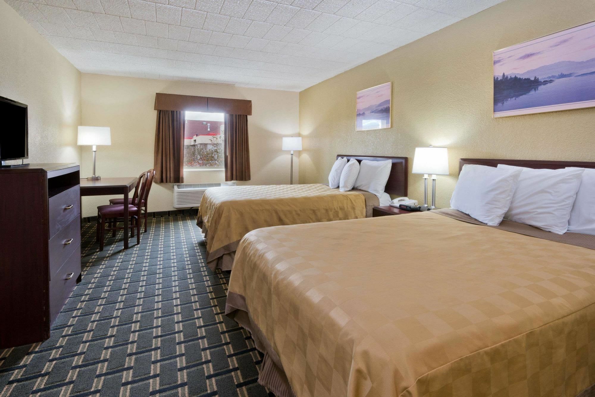 Days Inn By Wyndham Batavia Darien Lake Theme Park Eksteriør billede